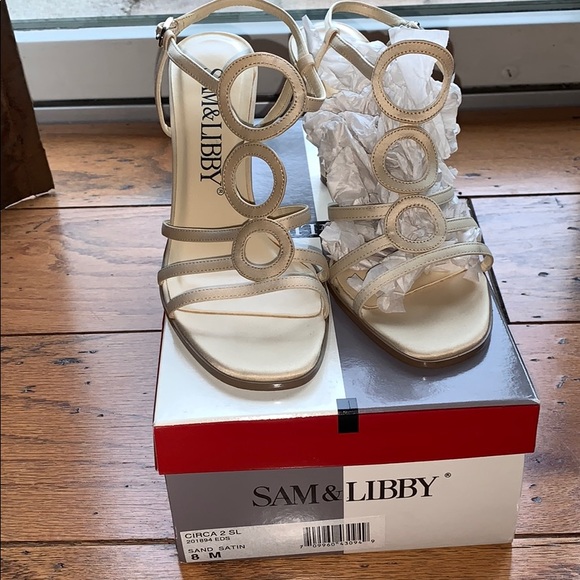 SAM & LIBBY SATIN DRESS HEEL - Picture 2 of 6